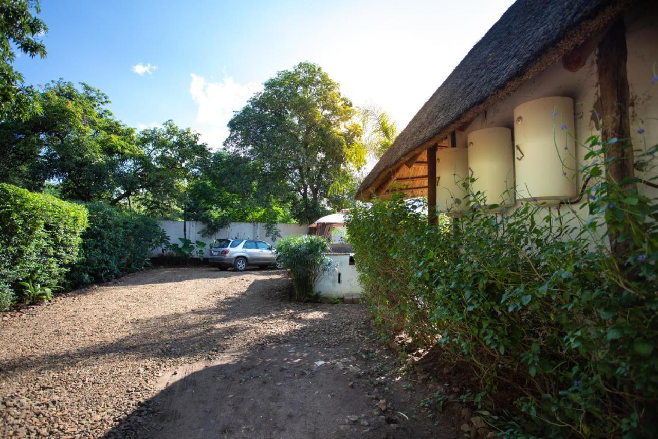 Ngoma Zanga Lodge Livingstone Exterior photo